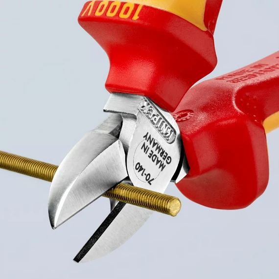 KNIPEX Oldalcsípőfogó 140mm (70 06 140)