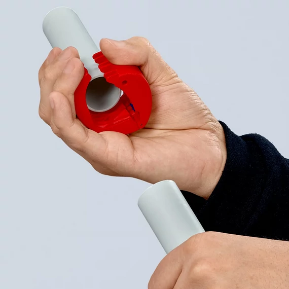 KNIPEX BiX Vágó műanyag csövekhez és szigetelő hüvelyekhez 20-50mm (90 22 10 BK)