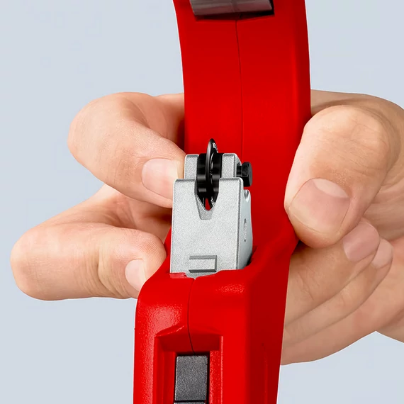 KNIPEX TubiX XL Csővágó 6-76mm (90 31 03 BK)