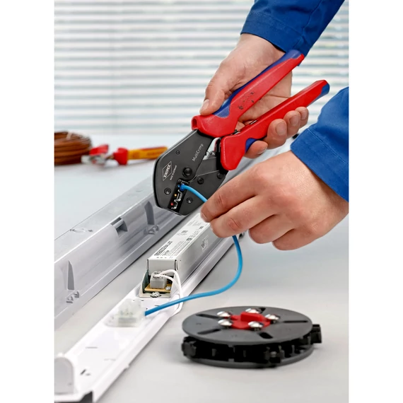 KNIPEX MultiCrimp Krimpelő fogó cseretárral, barnított 250mm (97 33 02)