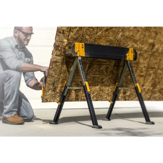 TOUGHBUILT C700 Összecsukható fűrészbak 1 pár (TB-C700-2)