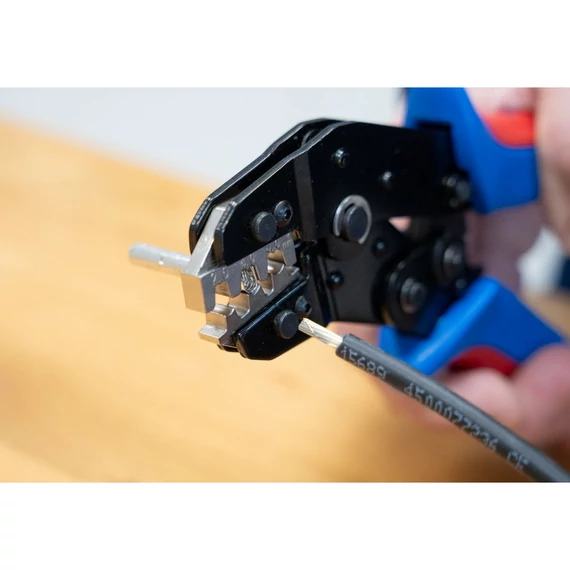 WEICON MULTI Krimpelő MC4 csatlakozók/szigetelt vezetékvégek/szigeteltkábelsaru krimpeléséhez, 208mm